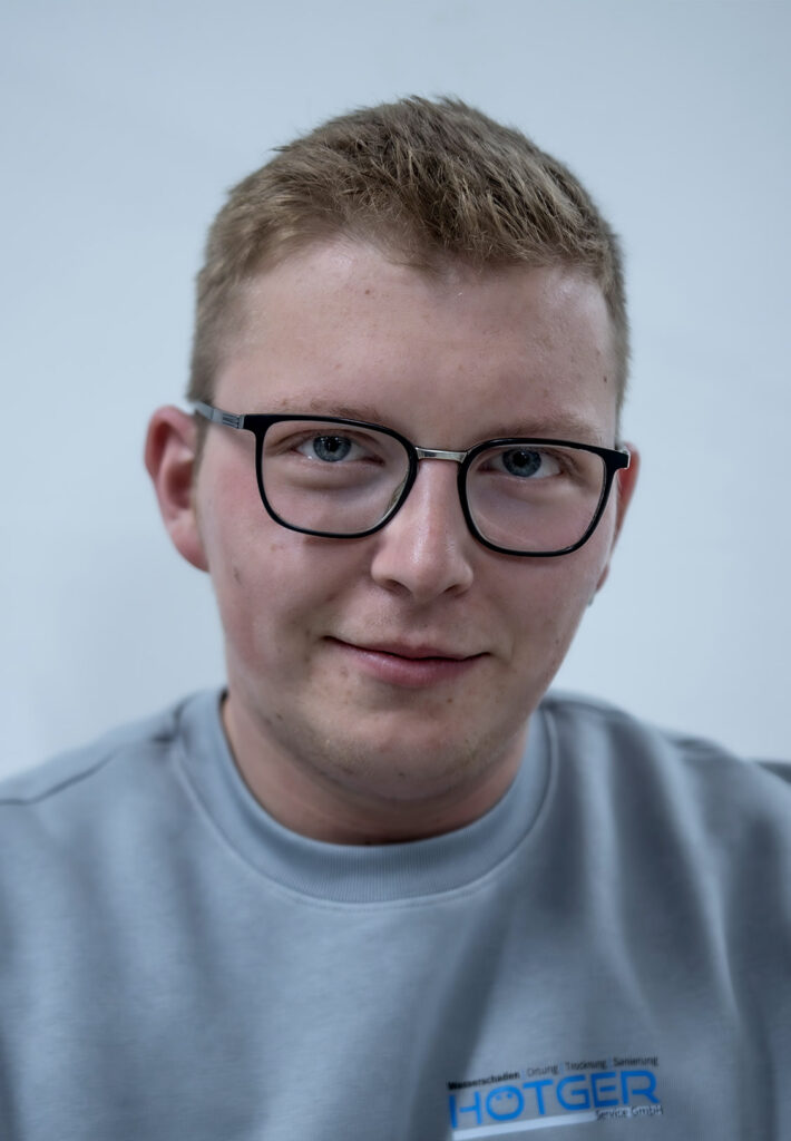 Hötger Service GmbH Bad Wünnenberg Paderborn Wasserschadenbeseitigung Wasserschaden Ortung Trocknung Sanierung Leckageortung Schimmelsanierung Rohrbruchortung Marc Parensen